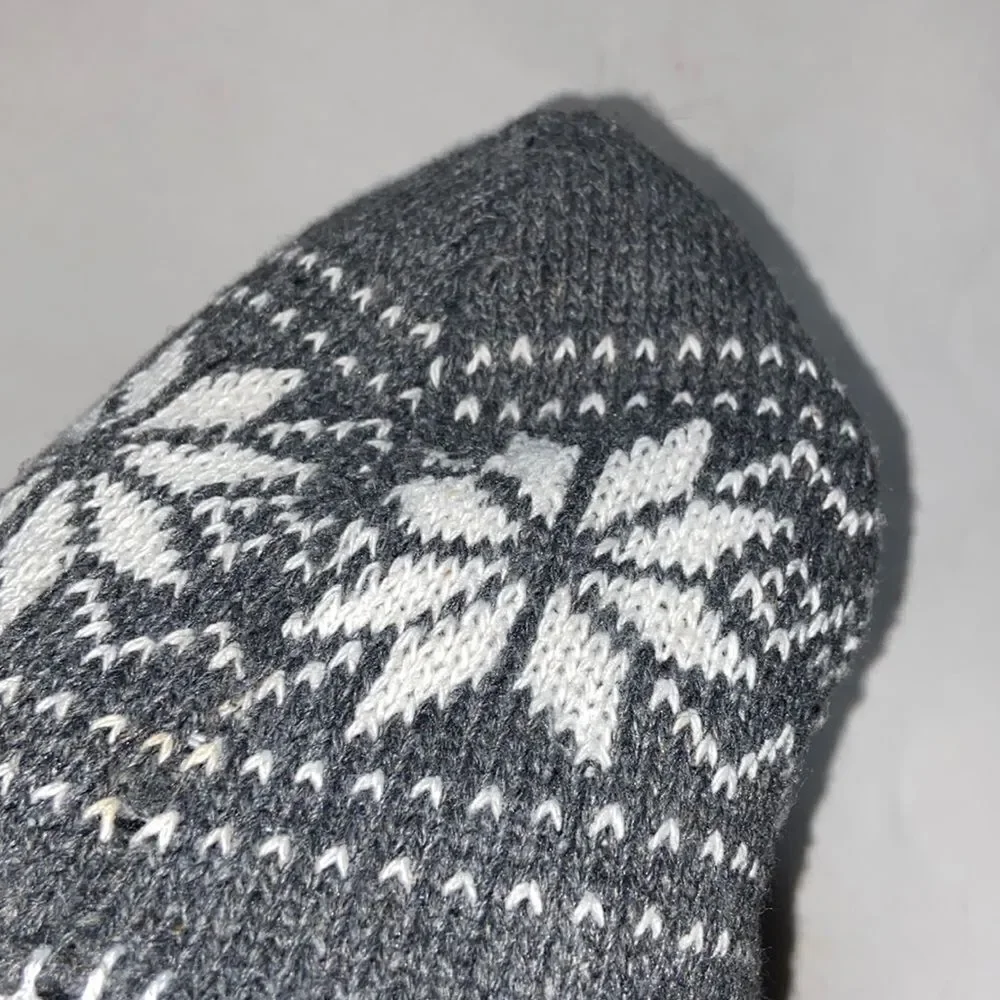 Hat please see
